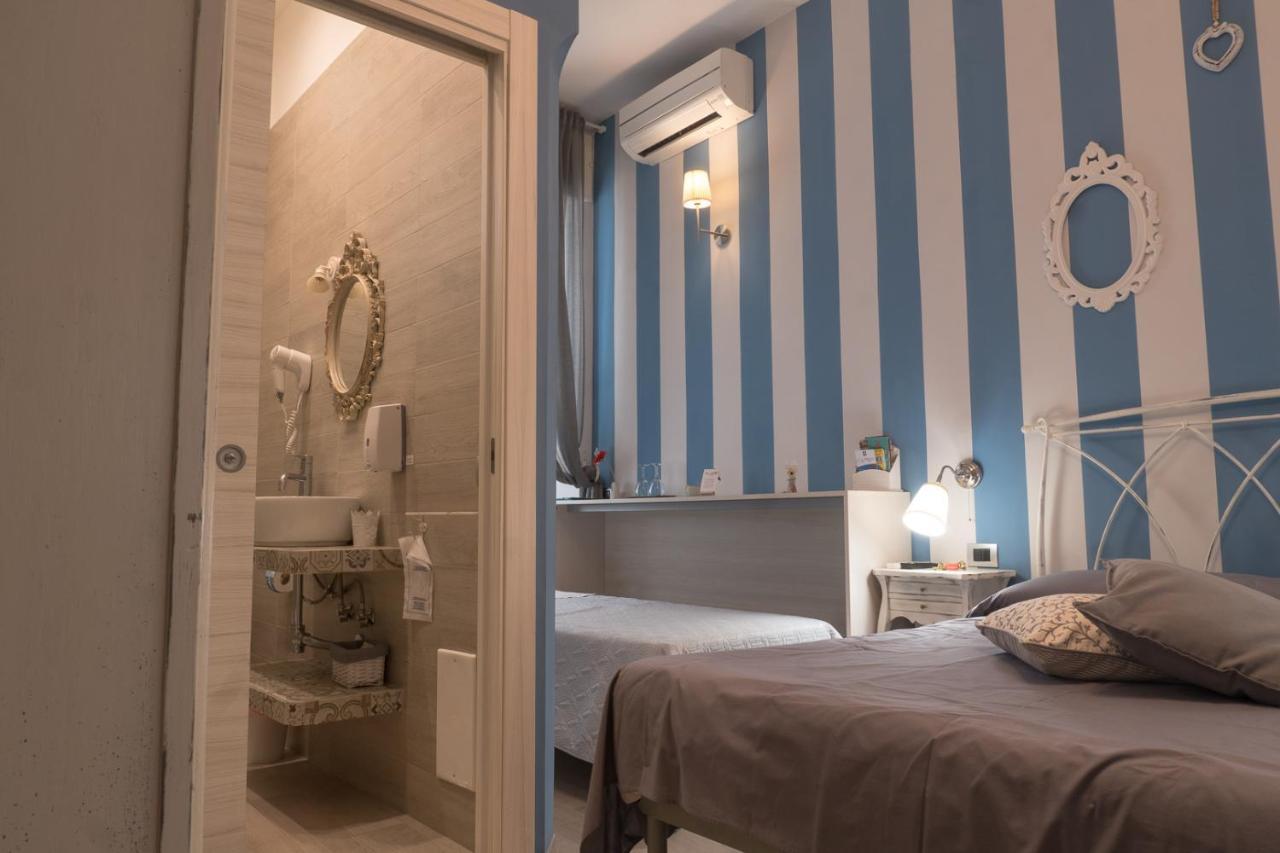 B&B Pantarei Napoli Bagian luar foto