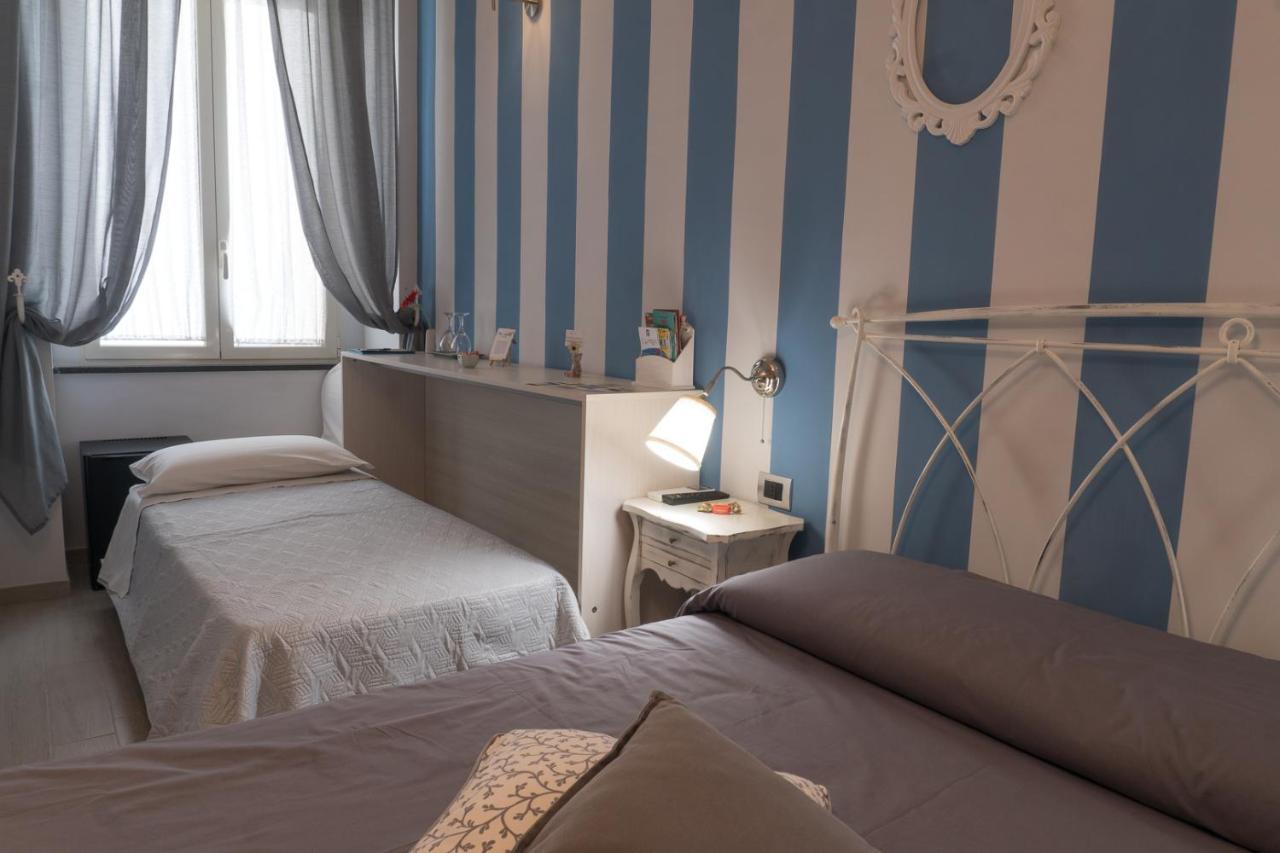 B&B Pantarei Napoli Bagian luar foto