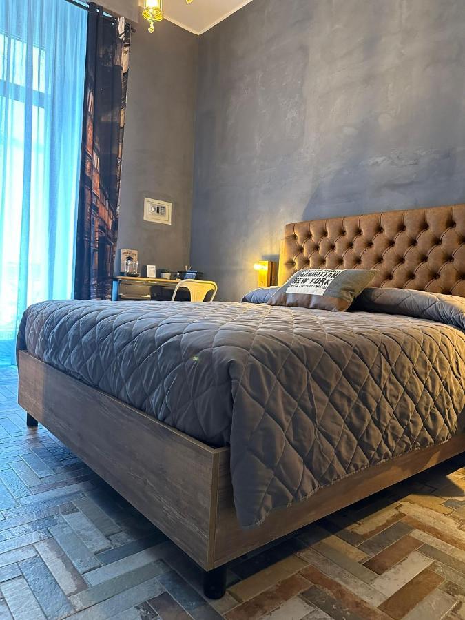 B&B Pantarei Napoli Bagian luar foto